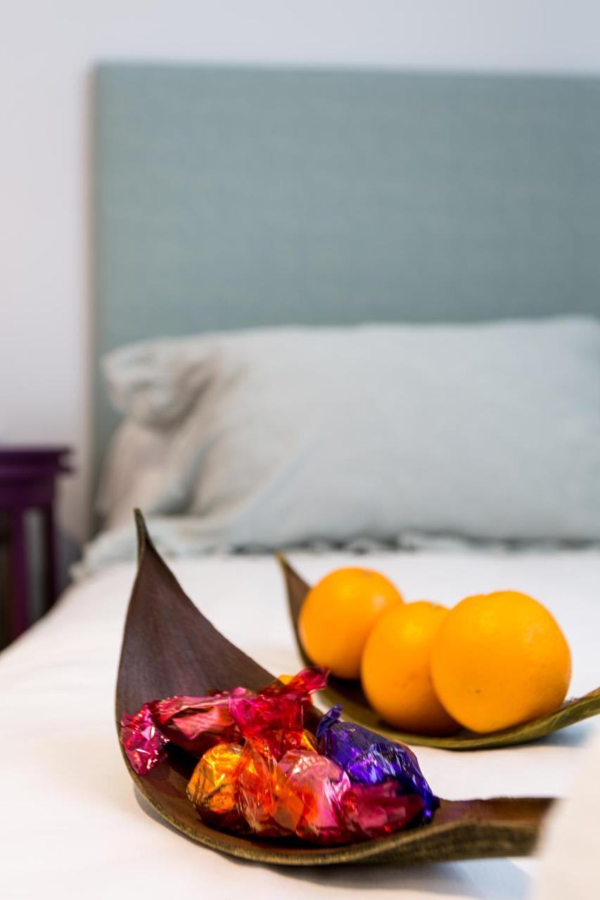 Apartamentos Rg Plaza De Espana Севилья Экстерьер фото