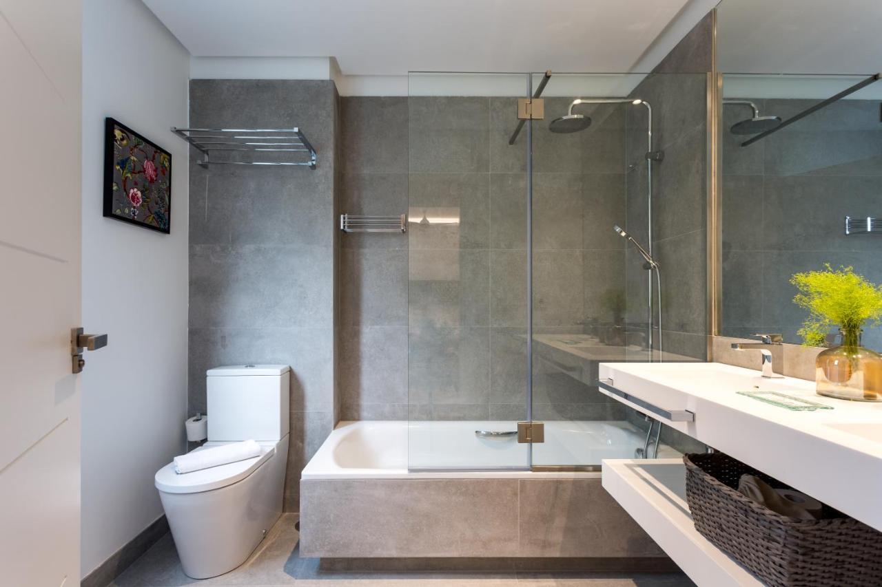 Apartamentos Rg Plaza De Espana Севилья Экстерьер фото