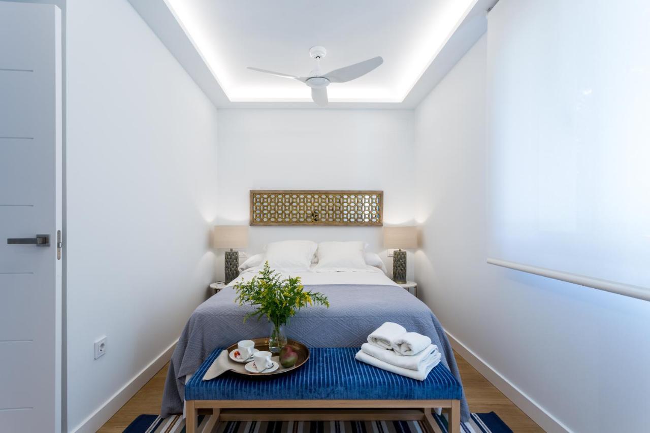 Apartamentos Rg Plaza De Espana Севилья Экстерьер фото
