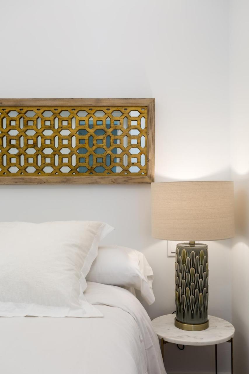 Apartamentos Rg Plaza De Espana Севилья Экстерьер фото